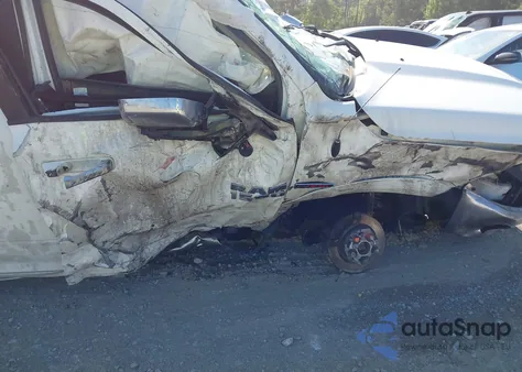 2018 Ram 1500 Laramie 4X4 5'7 Box from USA, damaged, VIN 1C6RR7NM0JS247842